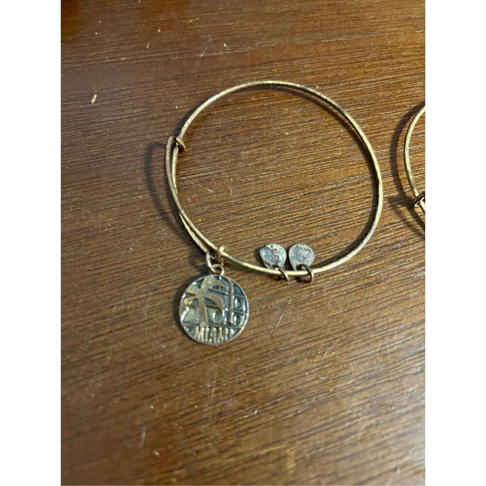 Set of 2 Alexi and Ani bracelets - Picture 3 of 6
